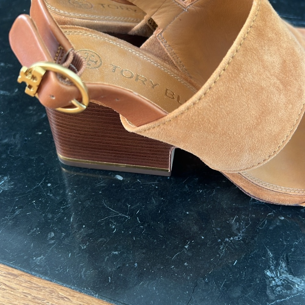 Tory Burch Sandal - Picture 5 of 8